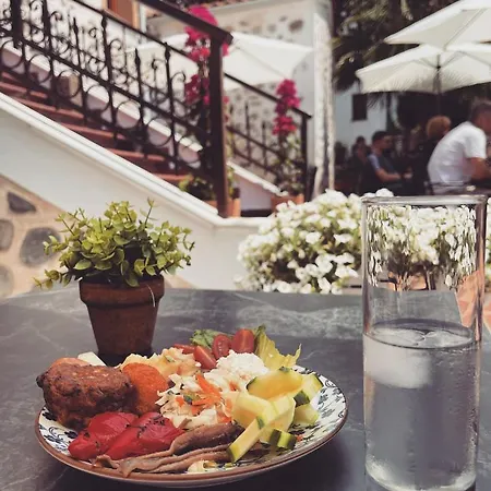 εννεα μουσεσ παραδοσιακός Velventós